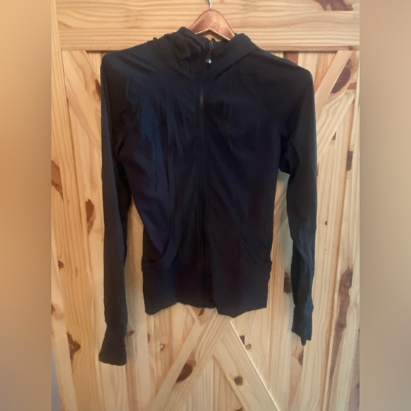 ❤️LULULEMON JACKET❤️ - Picture 1 of 8